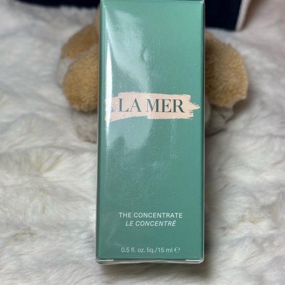 La Mer the concentrate 1.7 fl.oz/ 50ml sealed - Picture 7 of 9